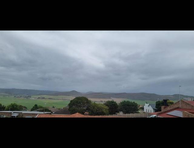 3 BEDROOM HOUSE FOR SALE IN FRAAIUITSIG